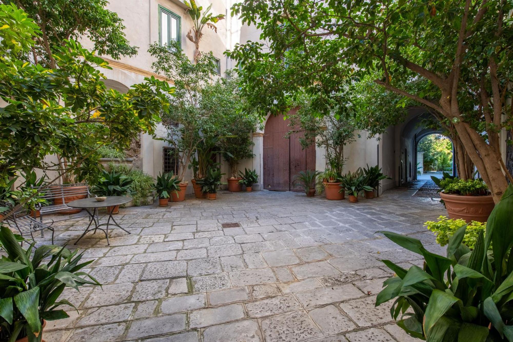 Palazzo De Gregorio Apartments Palermo Ngoại thất bức ảnh